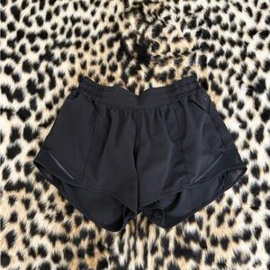 lululemon hotty hot shorts size 6